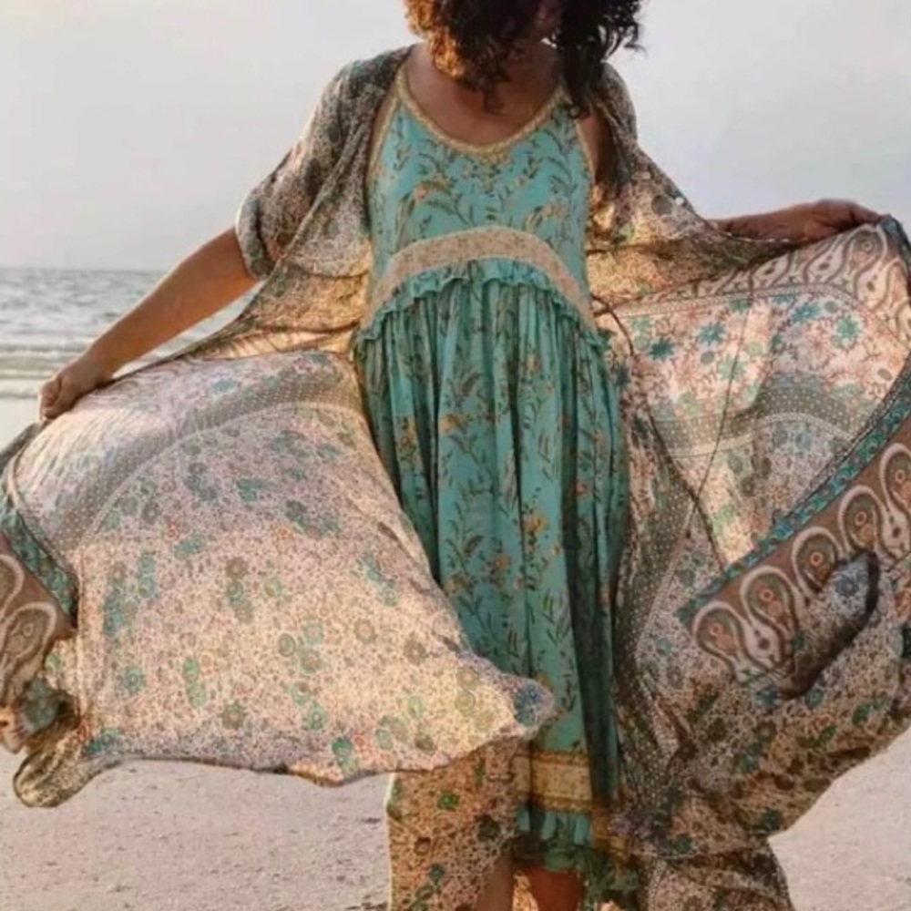 NEW! Boho, mint green floral,adjust strap, vintage vibe dress